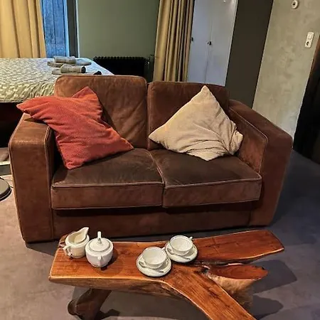 Bed & Bike Harbour *