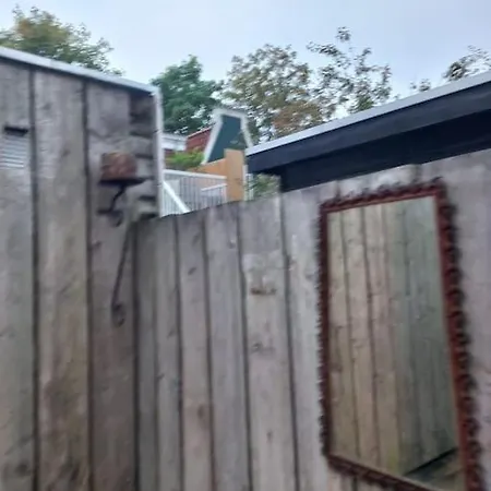 Bed & Bike Harbour *