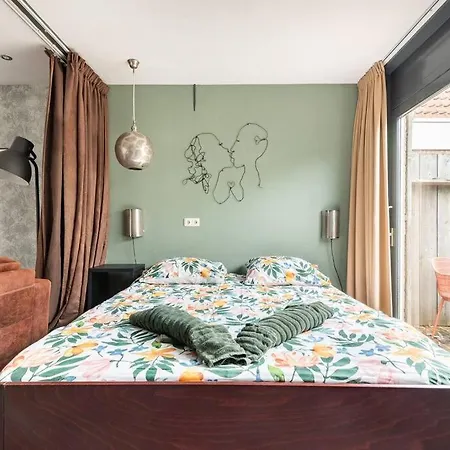 Bed & Bike Harbour Apartment Hoorn (North Holland)